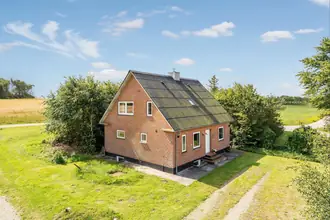 Landejendom på Østerlundvej 4, Vrenderup, 6818 Årre