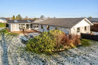 Villa på Kløvervej 10, Tulstrup, 3400 Hillerød