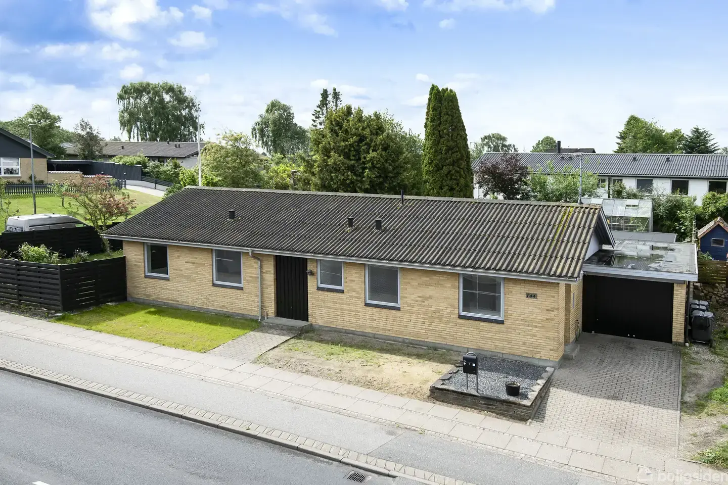 Velholdt 1-plans villa i Tårs