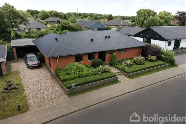 Villa på Hassellunden 48, 6705 Esbjerg Ø