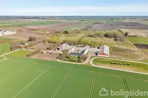 Landejendom på Langbrovej 65, 9700 Brønderslev