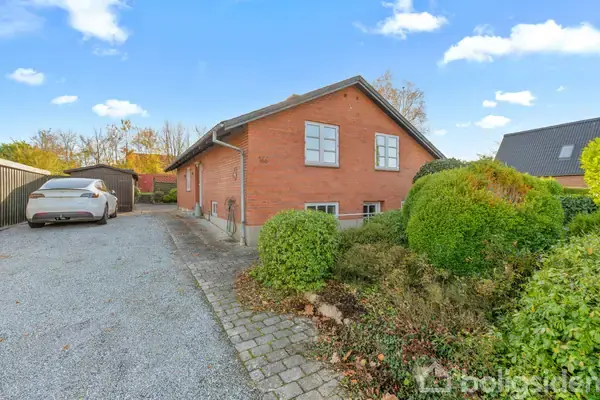 Villa på Aarøsund Landevej 166, 6100 Haderslev