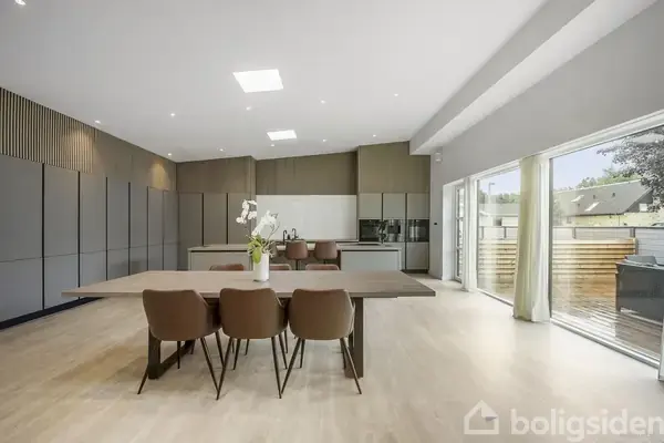 Villa på Holmevej 8, 4600 Køge
