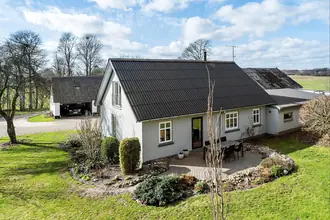 Landejendom på Læsøvej 12, Tofthøj, 7321 Gadbjerg