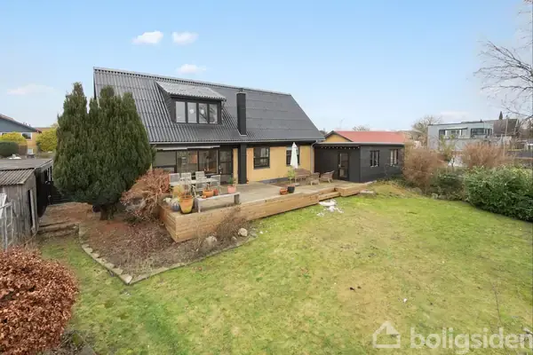 Villa på Højlundvej 11, 8462 Harlev J