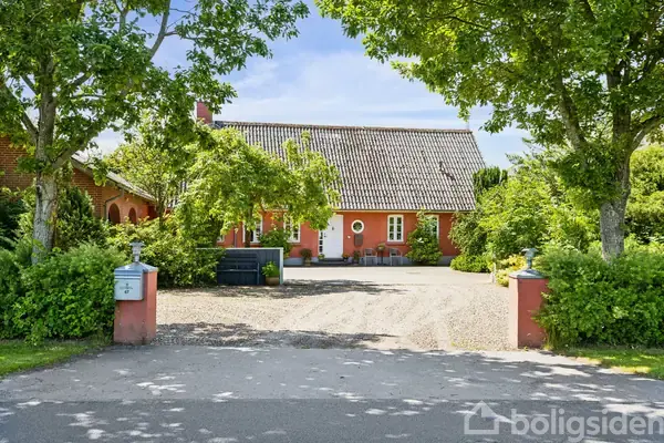 Landejendom på Hillerupvej 67, 6760 Ribe
