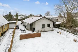 Villa på Solsiden 12, Næsby, 5270 Odense N