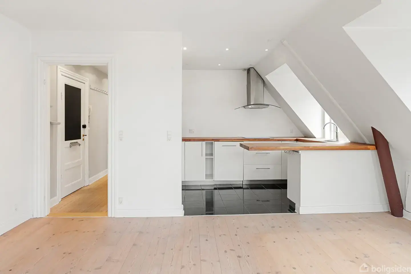 To altaner og god planløsning i attraktivt kvarter