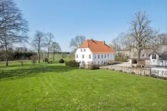 Landejendom på Akkerupvej 51, 5683 Haarby