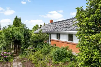 Villa på Ravnsnæsvej 99, 3460 Birkerød