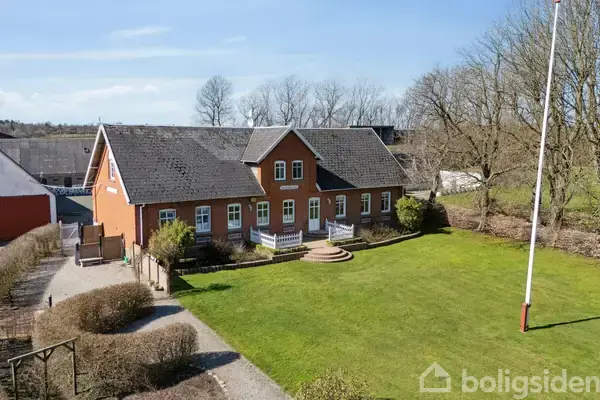 Landejendom på Skovvænget 33, 9240 Nibe