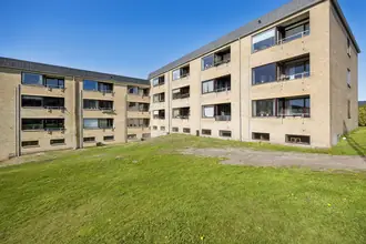 Ejerlejlighed på Lindholmsvej 77B, 1. th., 9400 Nørresundby