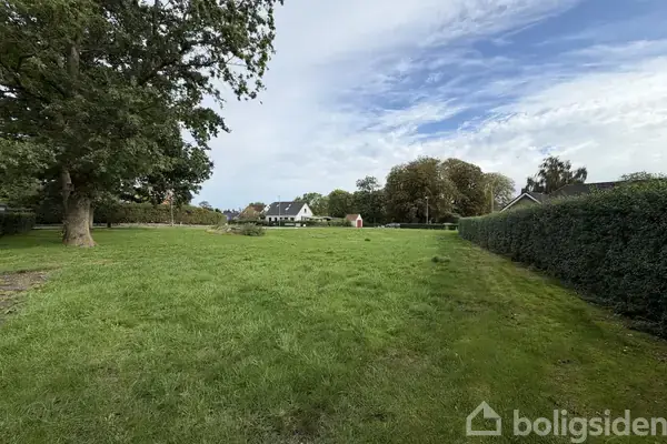 Helårsgrund på Allerup Bygade 25, 5220 Odense SØ