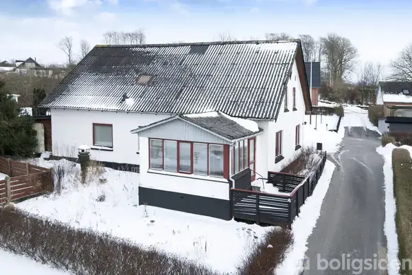 Villa på Tværvej 4, 9830 Tårs