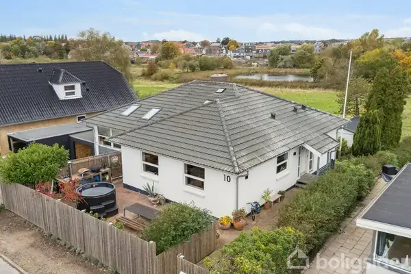 Villa på Bakkedraget 10, 8560 Kolind