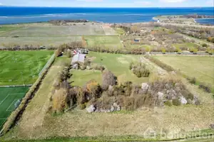 Landejendom på Gyldensteensvej 66, 5400 Bogense