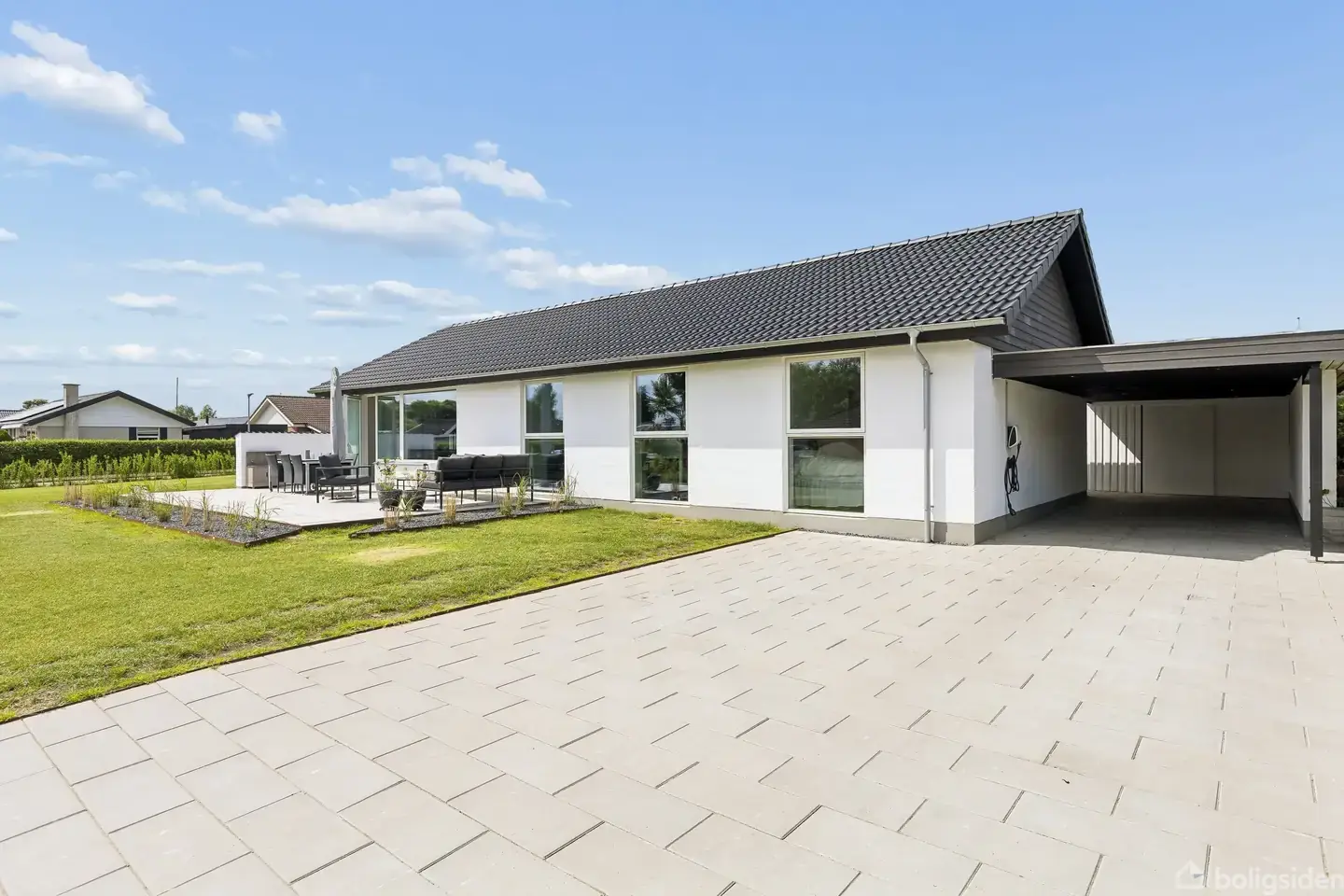 TOTALRENOVERET ETPLANSVILLA PÅ EN TRYG ADRESSE