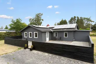 Fritidshus på Dyrehavevej 2, Mikkelmark, 9370 Hals
