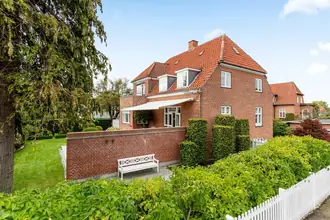 Villa på Anchersvej 1, 2930 Klampenborg