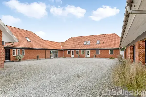 Landejendom på Agtrup Midtskovvej 115, 6091 Bjert