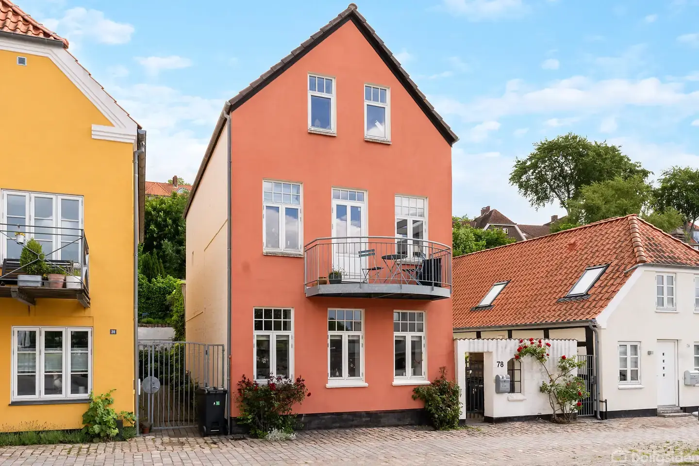 Stemningsfuldt byhus ved Alssund i Sønderborg med skøn vandudsigt
