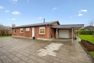 Villa på Parallelvej 6, Gudumholm, 9280 Storvorde