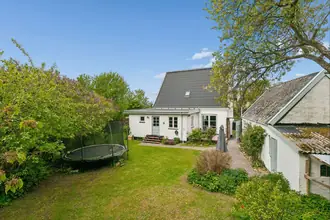Villa på Ravnsbjergvej 15, 3400 Hillerød