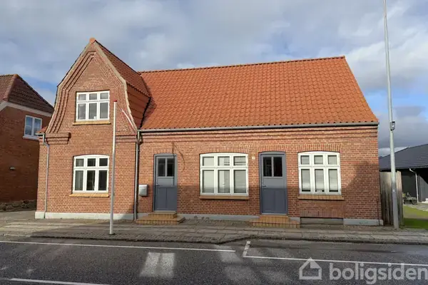 Villa på Hovedgaden 27, 6980 Tim