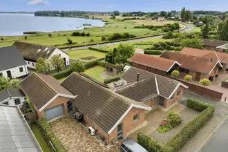 Villa på Krokusvænget 15, 5330 Munkebo