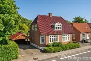 Villa på Vardevej 42, 6800 Varde