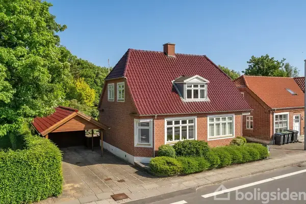 Villa på Vardevej 42, 6800 Varde