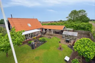 Villa på Stentofterne 215, 7600 Struer