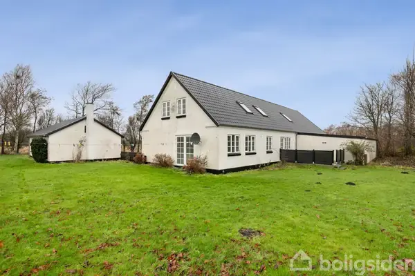 Landejendom på Pulsen 2, 9330 Dronninglund