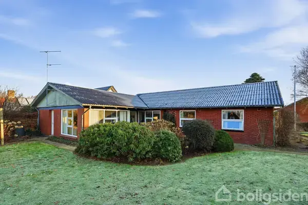 Villa på Kirkevej 64, 6740 Bramming