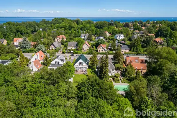 Villa på Christiansholmsvej 38, 2930 Klampenborg