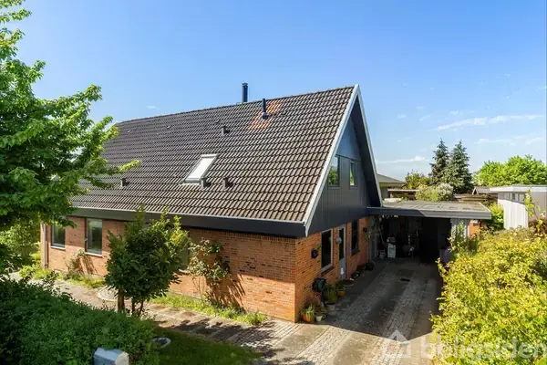 Villa på Ribesvej 7, 3390 Hundested