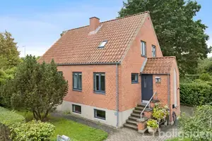 Villa på Agerbæksvej 1, 8240 Risskov