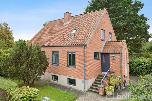 Villa på Agerbæksvej 1, 8240 Risskov