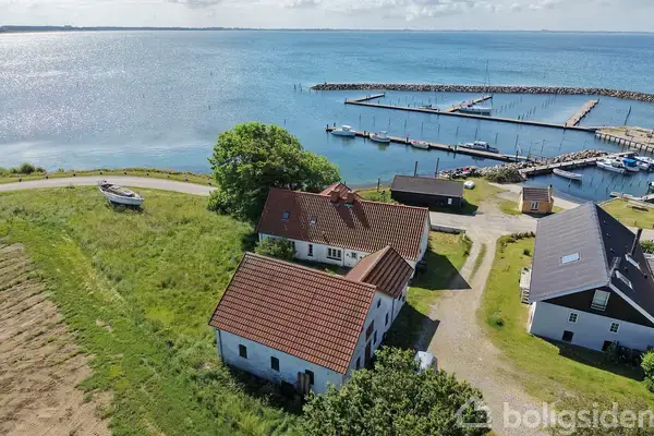 Villa på Maarup Havn 2, 8305 Samsø