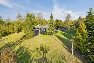 Fritidshus på Tranevej 16, Fjellerup Strand, 8585 Glesborg