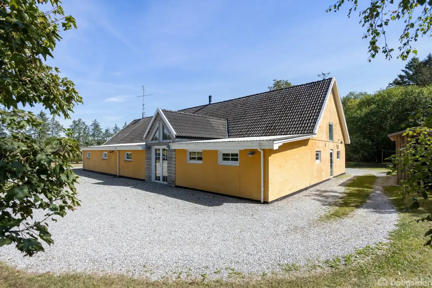 Landejendom på Tuenvej 587, 9870 Sindal