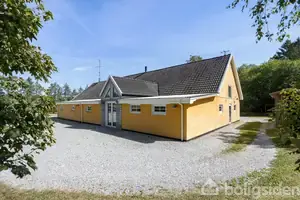 Landejendom på Tuenvej 587, 9870 Sindal
