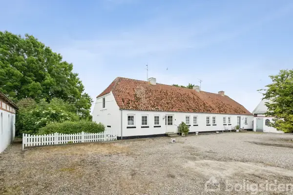 Landejendom på Bollerupvej 1, 9240 Nibe