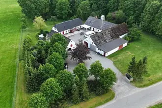 Landejendom på Løvlundvej 17, 7190 Billund