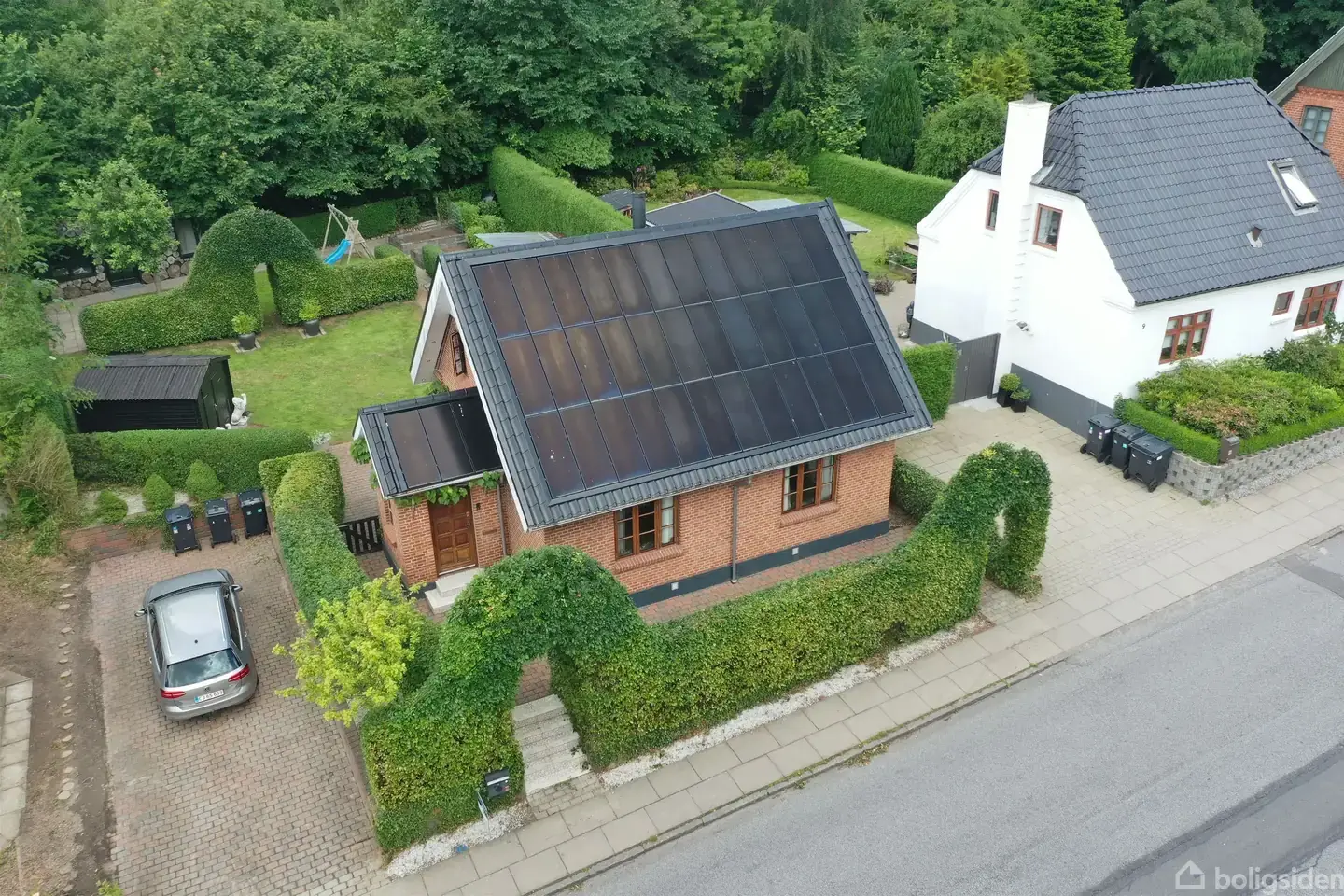 Attraktiv villa med beliggenhed nær skov og fjord - View 2