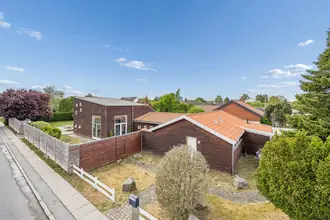 Villa på Brønderslev Alle 62, 2770 Kastrup