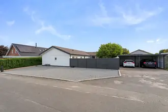 Villa på Præstevænget 12, Guldager, 6710 Esbjerg V