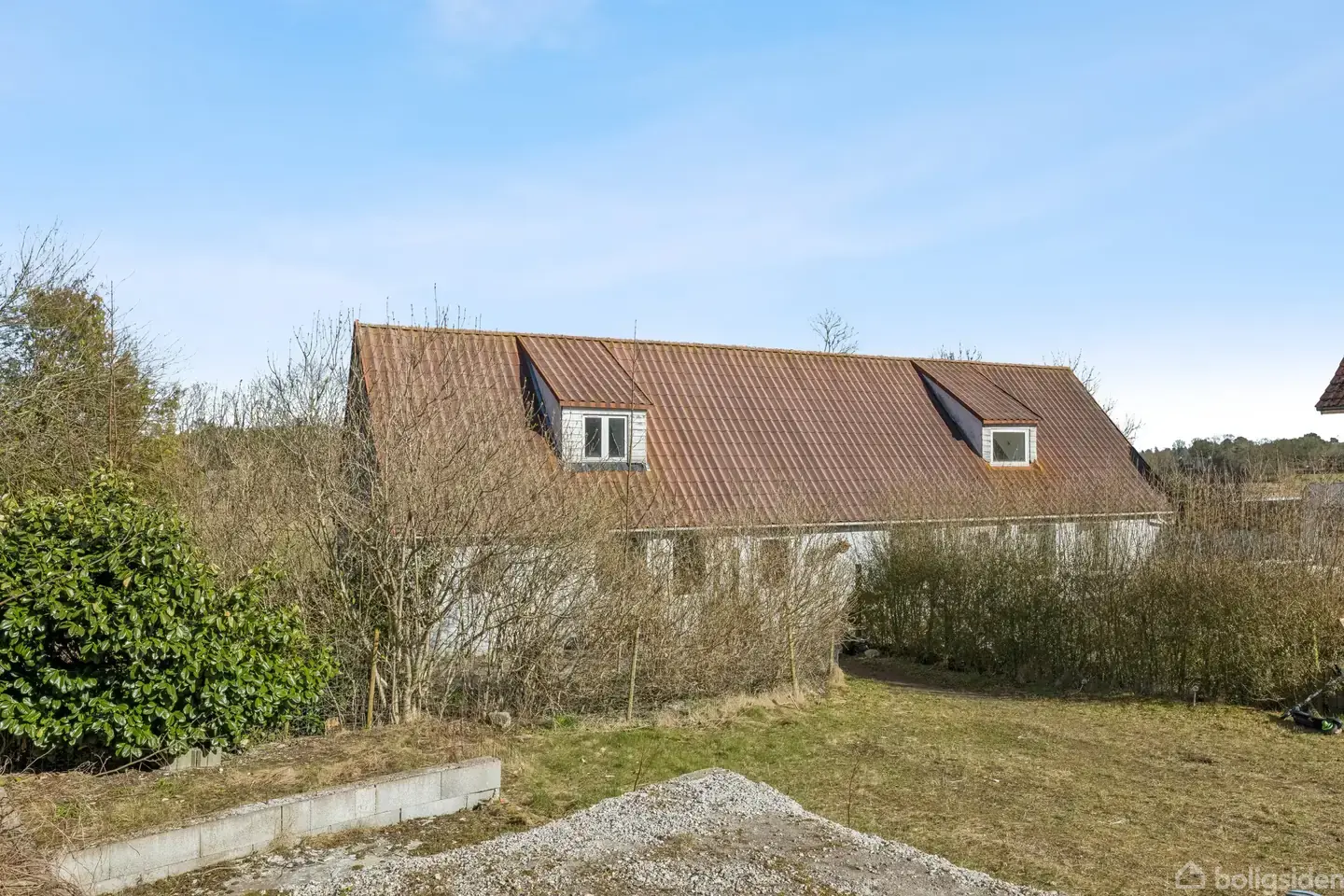 Villa med to lejemål i rolige, naturskønne rammer - View 2