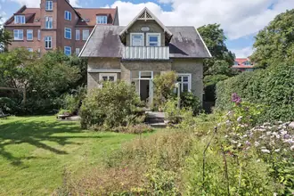Villa på Ejgårds Tværvej 1, 2920 Charlottenlund
