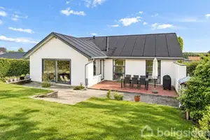 Villa på Blåregnvej 5, 8930 Randers NØ